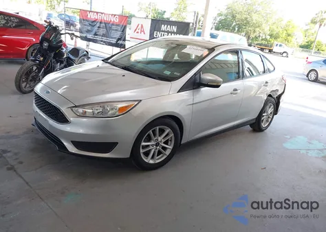 2016 Ford Focus Se z USA, uszkodzony, nr VIN 1FADP3F25GL317830